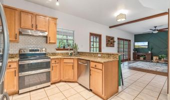 2 E KELLY PARK Rd, Apopka, FL 32712