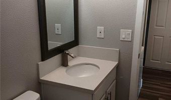 445 N 14th St D, Las Vegas, NV 89101