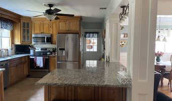 10 Lindgren Ter, Ansonia, CT 06401