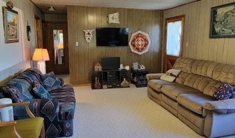 607 11 S Main St, Cascade, ID 83611