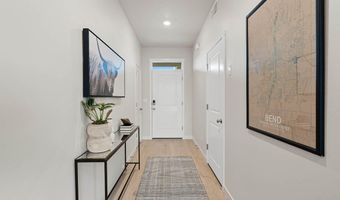21616 SE Fuji Dr, Bend, OR 97702