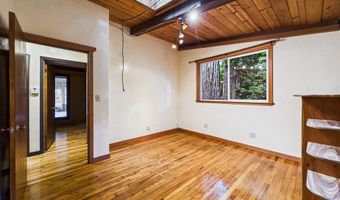 2910 Greenbriar Ln, Arcata, CA 95521