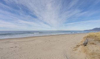 8755 LAKE St, Rockaway Beach, OR 97136
