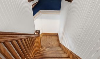 103 W KING St, Abbottstown, PA 17301