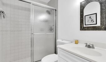 3558 Magellan Cir 133, Aventura, FL 33180