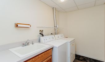 3 BLACKWOLF Ct, Algonquin, IL 60102