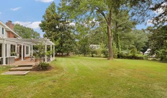 4712 SURRY Pl, Alexandria, VA 22304