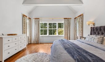 71 West Ave, Darien, CT 06820