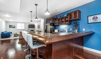 3302 Brook Holw, Asbury, IA 52002