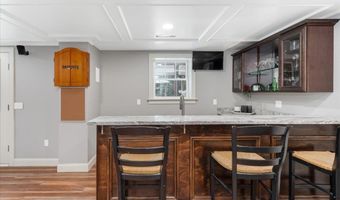 74 Settlers Ct, Bedford, NH 03110