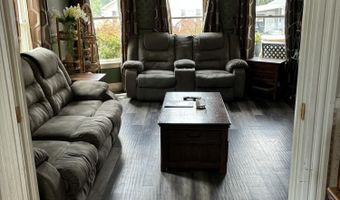 293 Grove St, Bangor, ME 04401