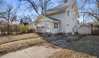 609 Ridgewood Ave, Ames, IA 50010