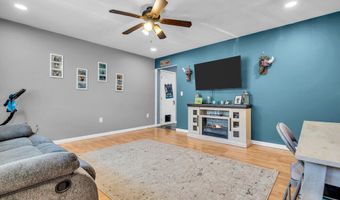 5 Midship Dr, Barnegat, NJ 08005