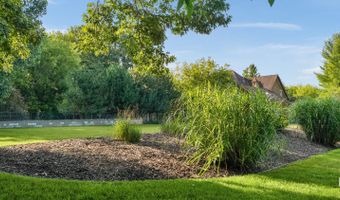5220 Canyon River Dr NE, Ada, MI 49301
