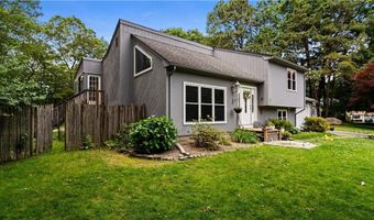 14 Deer Run Dr, Coventry, RI 02816
