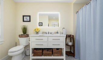 70 Tourjee Ln, North Kingstown, RI 02852