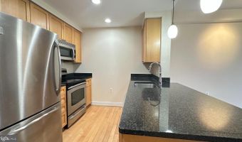 2001 15TH St N #320, Arlington, VA 22201