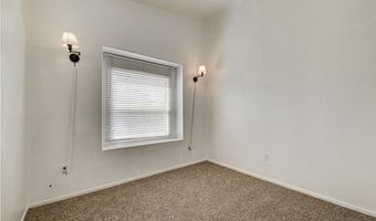4040 Castle Cove Dr 4040, Las Vegas, NV 89108