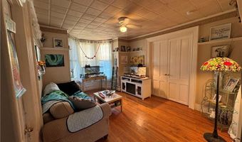 752 Washington St, Coventry, RI 02816