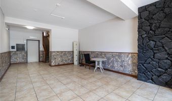 1911 Kalakaua Ave #406, Honolulu, HI 96815