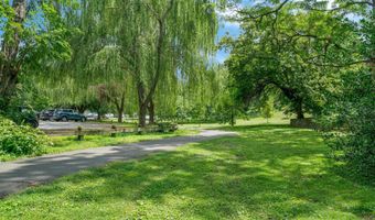 2505 ARLINGTON Blvd 102, Arlington, VA 22201