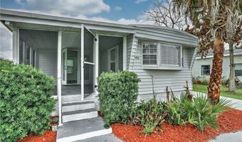 906 Wren Cir, Barefoot Bay, FL 32976