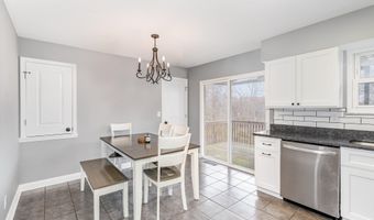 910 Hillview Rd, Alexandria, KY 41001