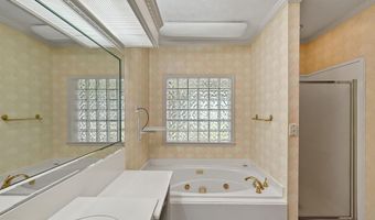 1103 Arbor Pl, Brandon, MS 39042