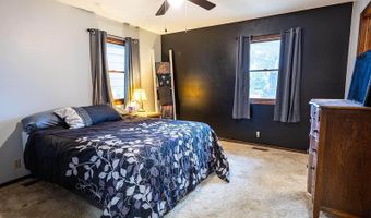 5 Autumn Rd, Arkansas City, KS 67005