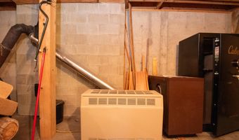 131 Gales Rd, Abbot, ME 04406