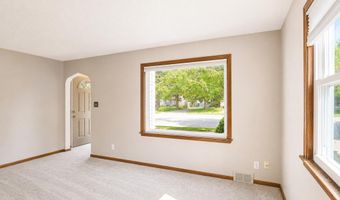 2102 E Oakland Ave, Austin, MN 55912