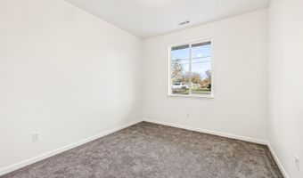 307 6th St, Benton City, WA 99320