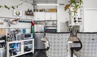 215 W 7th St 1008, Los Angeles, CA 90014