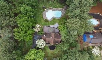 245 Borden Rd, Middletown, NJ 07748