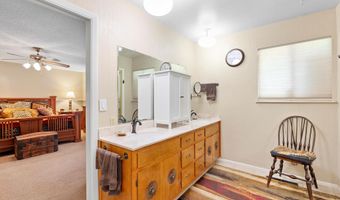 535 La Plata Dr, Bosque Farms, NM 87068