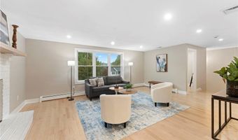 75 Walnut Rd, North Kingstown, RI 02852