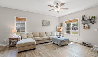 724 Sherwood Rd, Asheboro, NC 27205