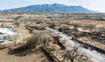 200 RIESLING Rd, Bernalillo, NM 87004