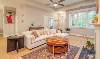 64 Creekside View Dr, Asheville, NC 28804