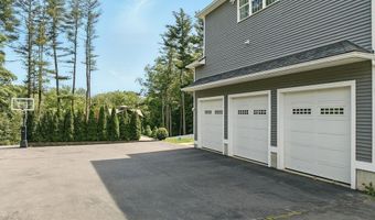 46 West St, Berlin, MA 01503