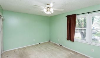 202 11th Ave NW, Altoona, IA 50009