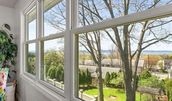 46 Chittenden Dr, Burlington, VT 05401