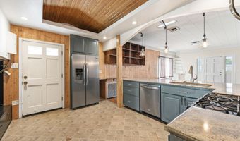 125 N Main St, Abbeville, LA 70510