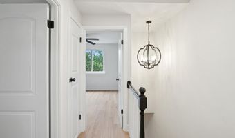 141 LYNHAVEN Dr, Alexandria, VA 22305