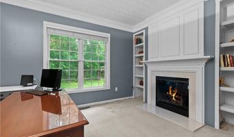 48 Fieldstone Ln, North Kingstown, RI 02874