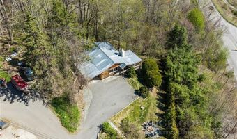 184 Dutch Treat Rd, Banner Elk, NC 28604