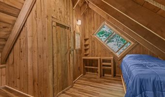 431 Sharkeyville Rd, Bolton, VT 05676