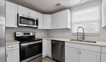 8307 PONDSIDE Ter, Alexandria, VA 22309