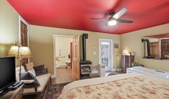 144 W MAIN St, Adamstown, PA 19501