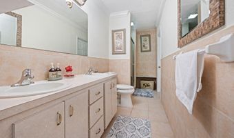 1073 SE 3rd St, Belle Glade, FL 33430